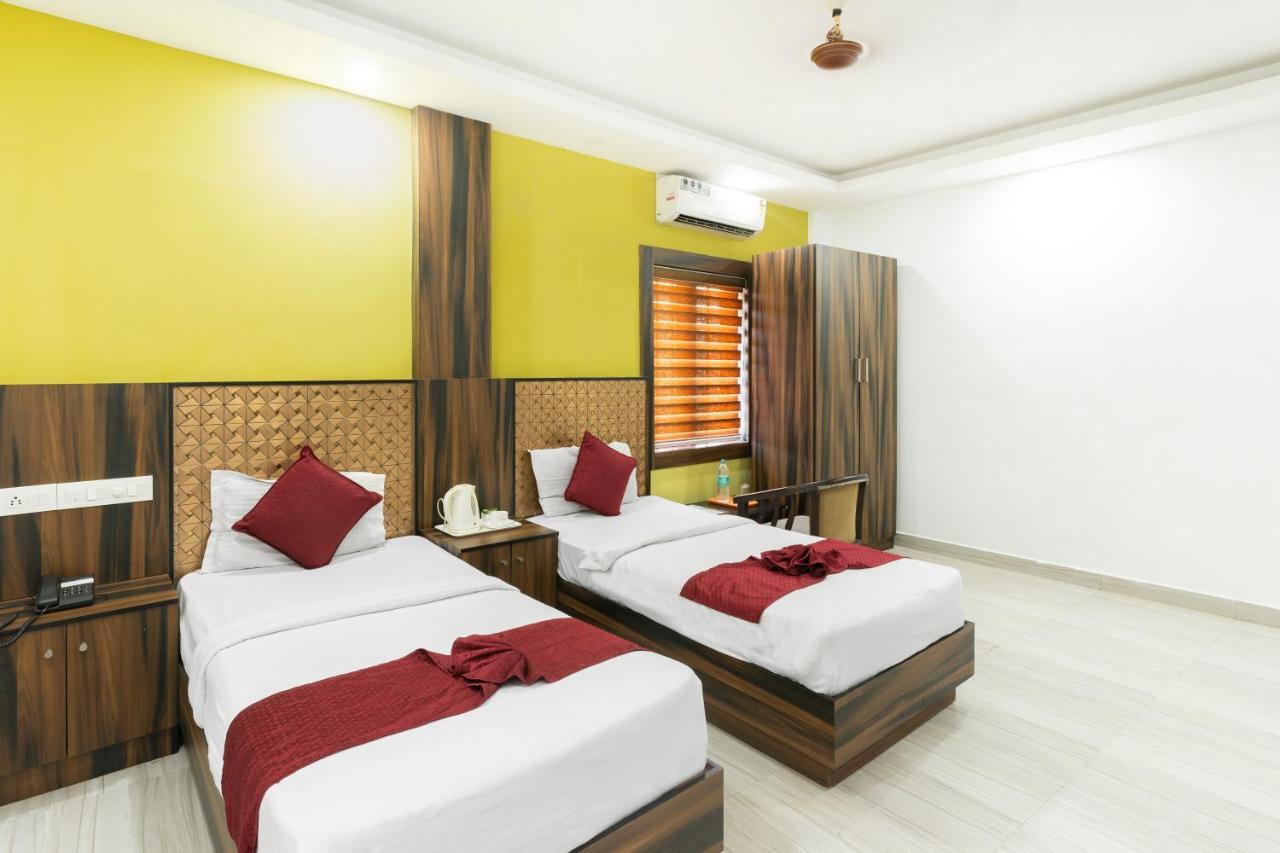 Hotel Kochi Crown Buitenkant foto