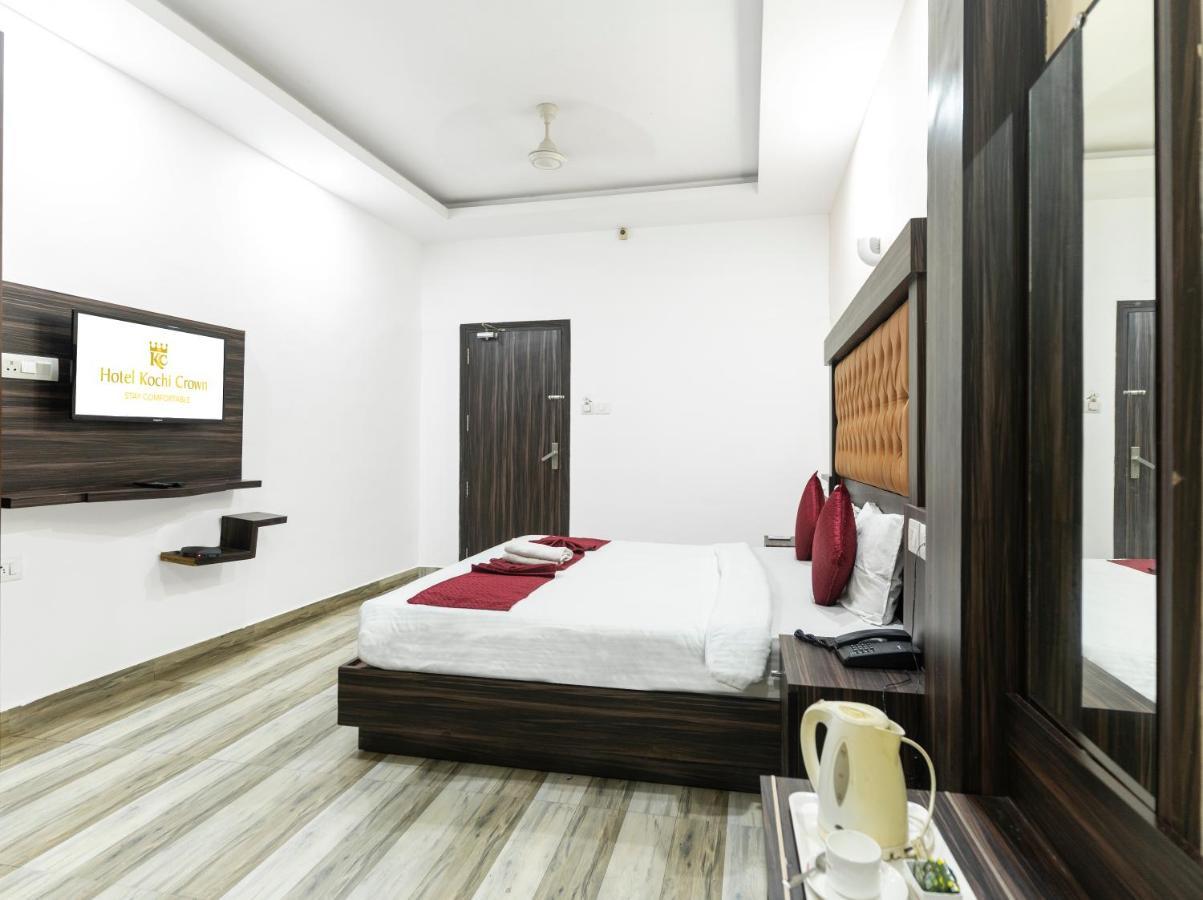 Hotel Kochi Crown Buitenkant foto