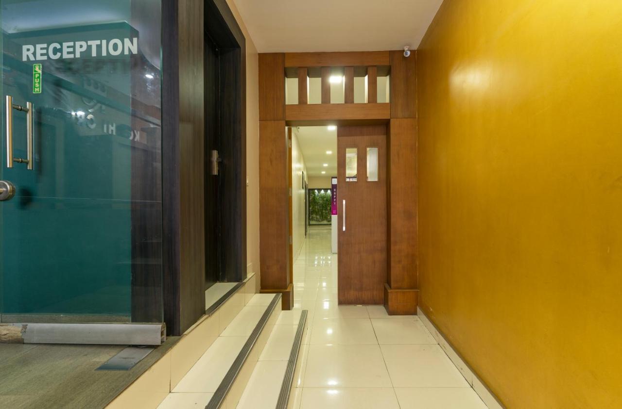 Hotel Kochi Crown Buitenkant foto