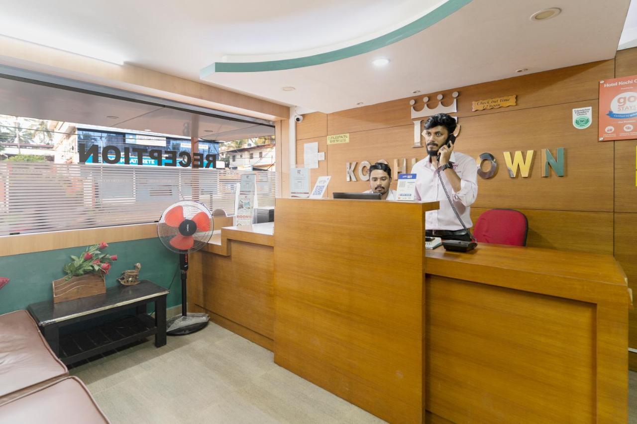 Hotel Kochi Crown Buitenkant foto