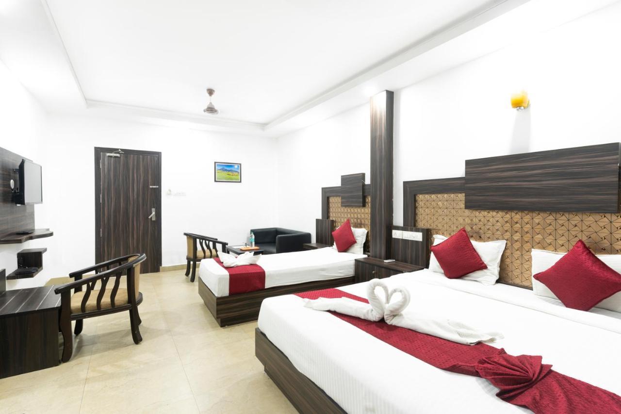 Hotel Kochi Crown Buitenkant foto