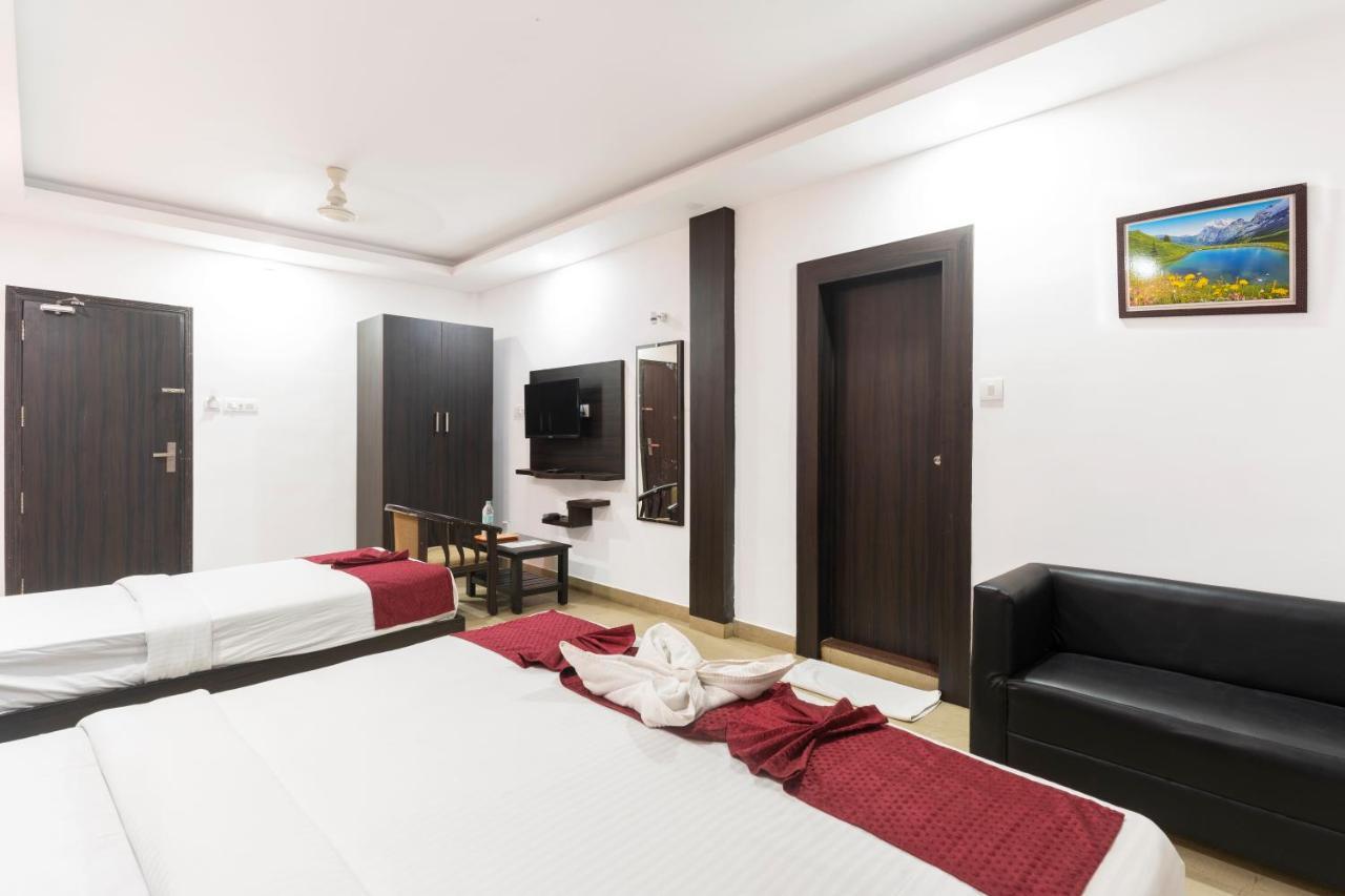 Hotel Kochi Crown Buitenkant foto
