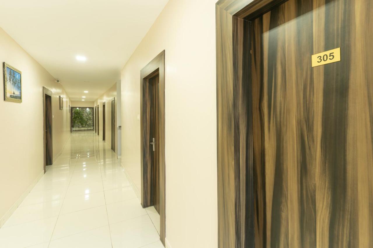 Hotel Kochi Crown Buitenkant foto