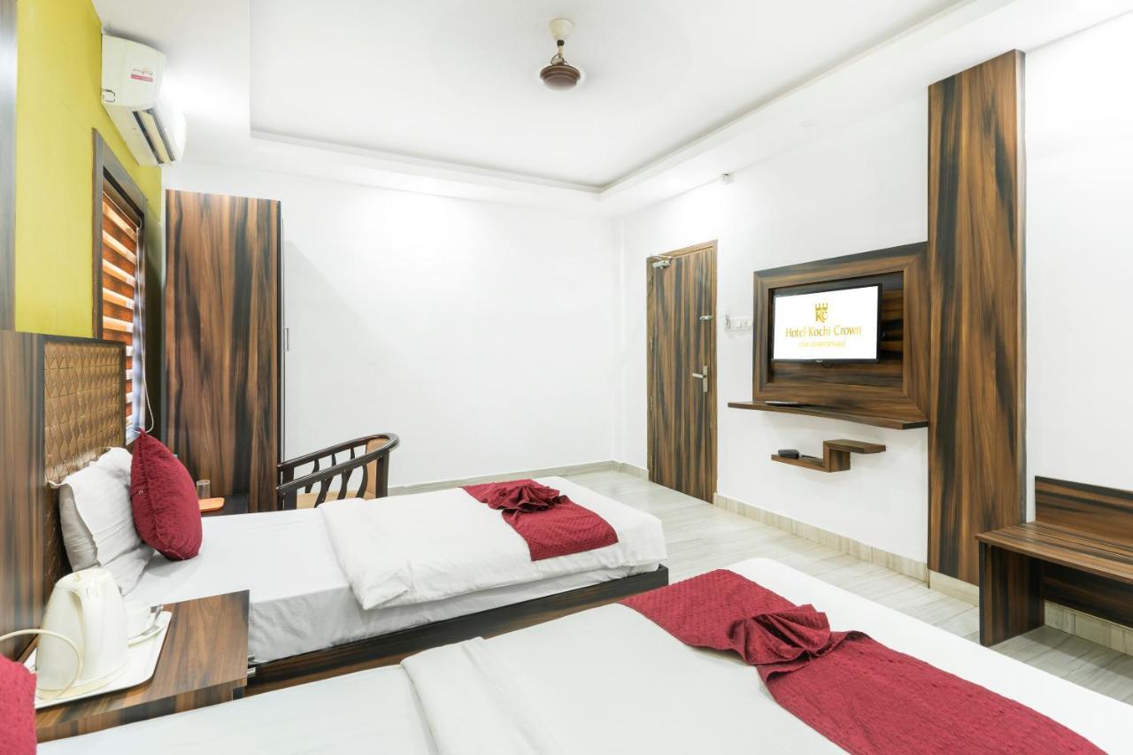 Hotel Kochi Crown Buitenkant foto