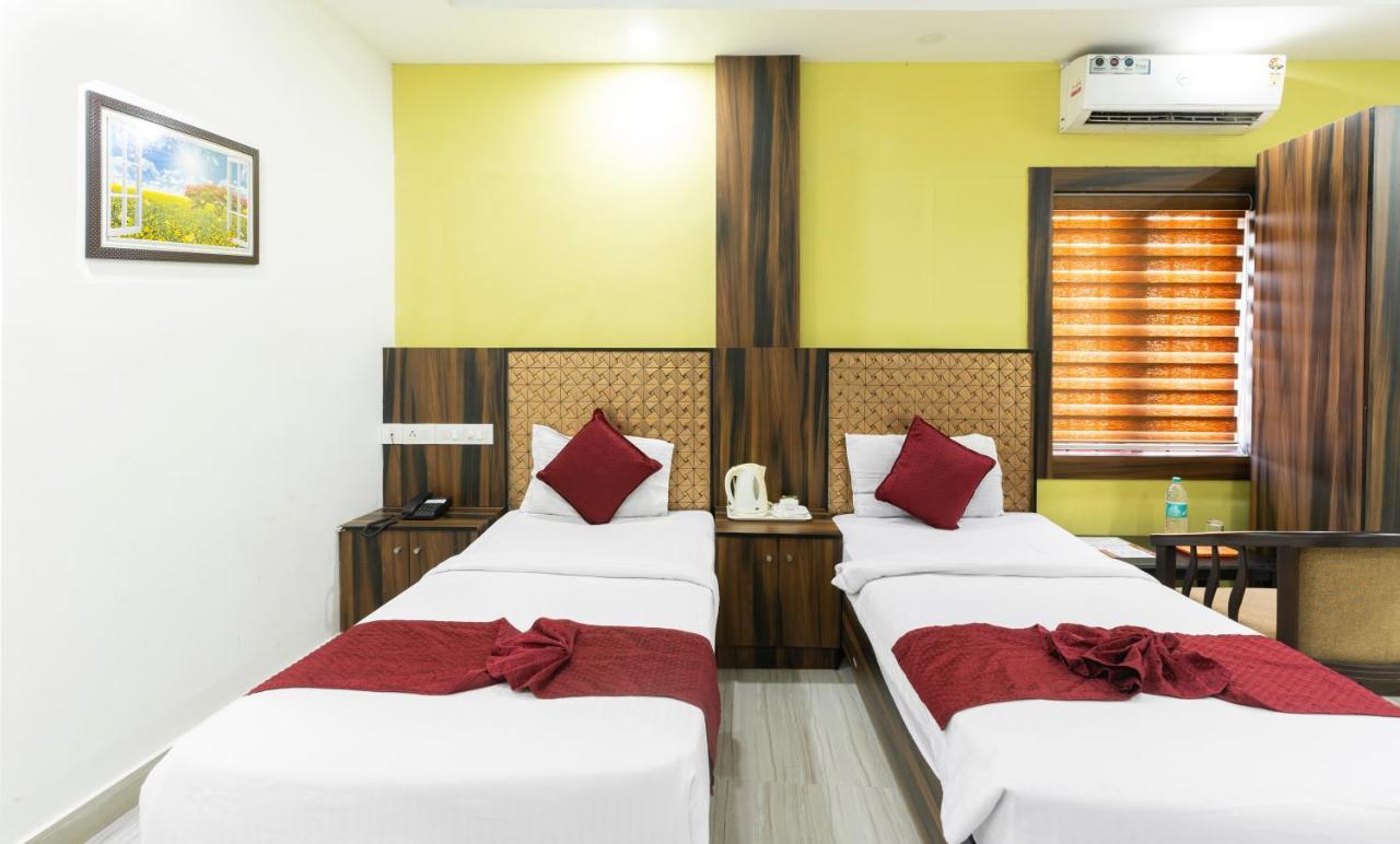 Hotel Kochi Crown Buitenkant foto