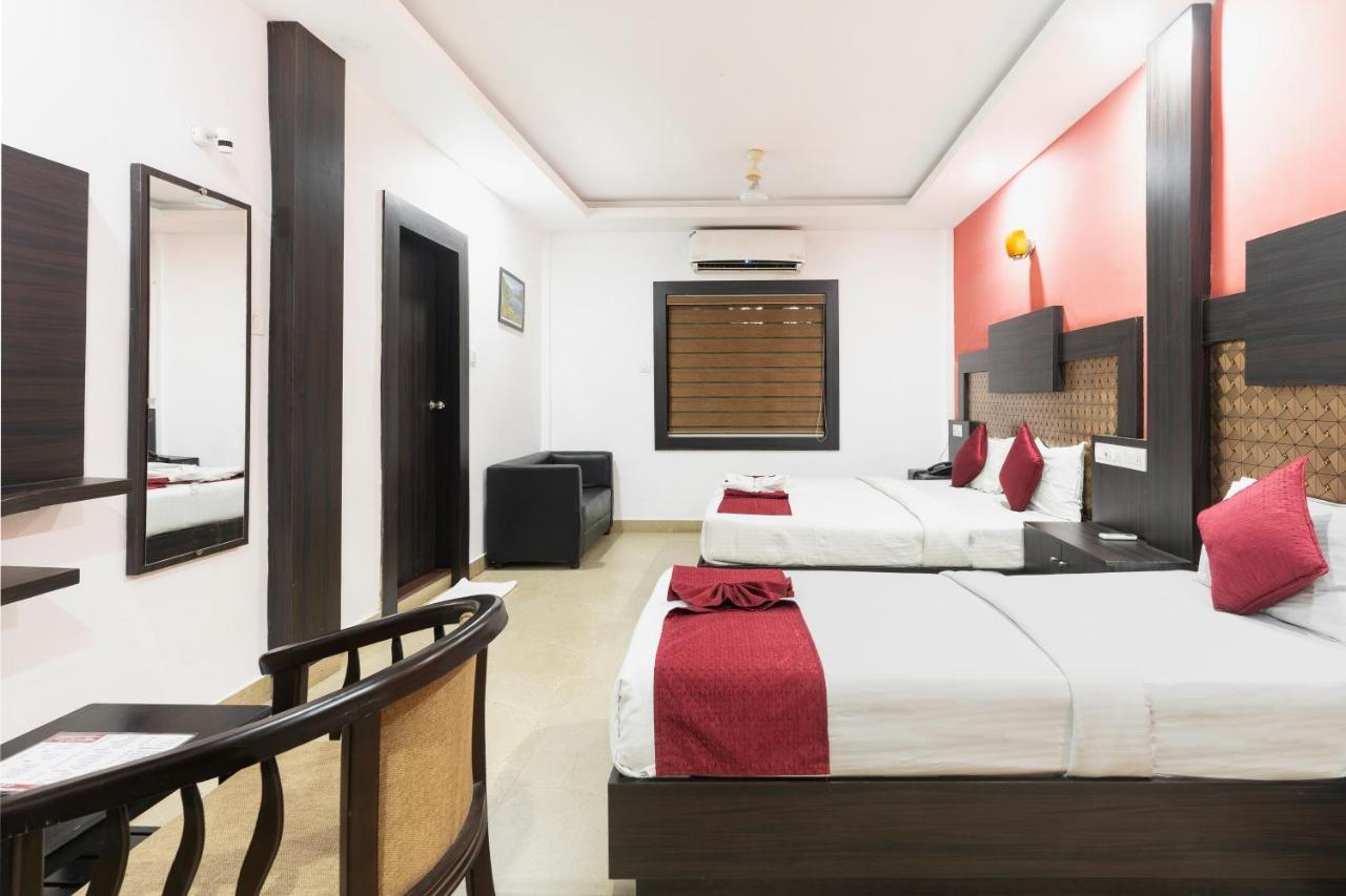 Hotel Kochi Crown Buitenkant foto