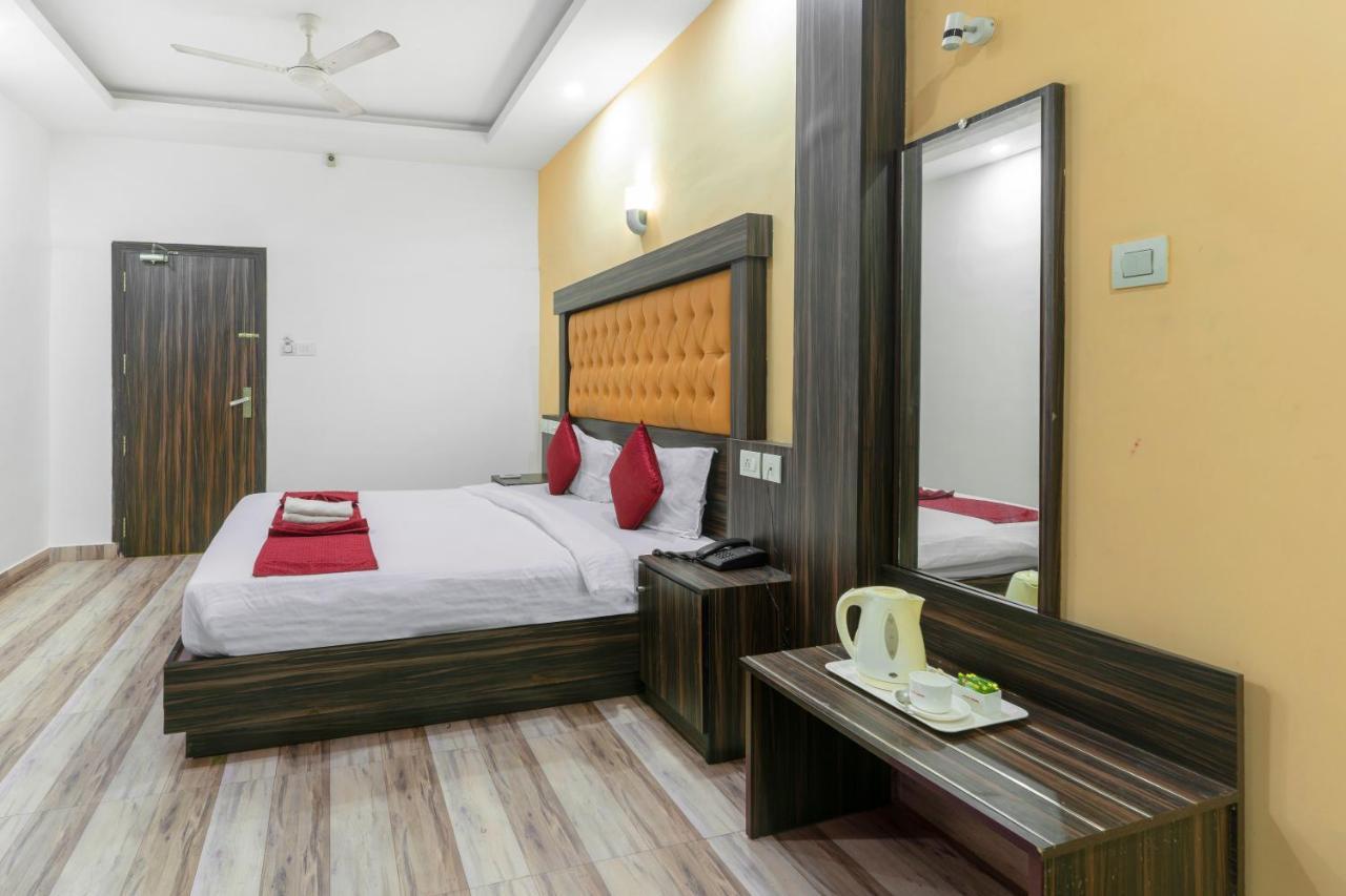 Hotel Kochi Crown Buitenkant foto