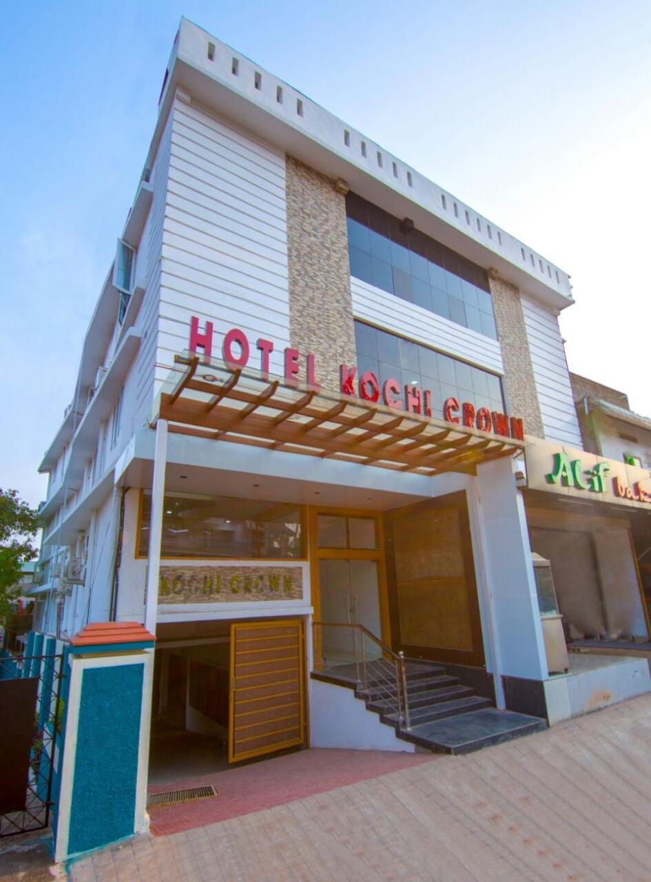 Hotel Kochi Crown Buitenkant foto